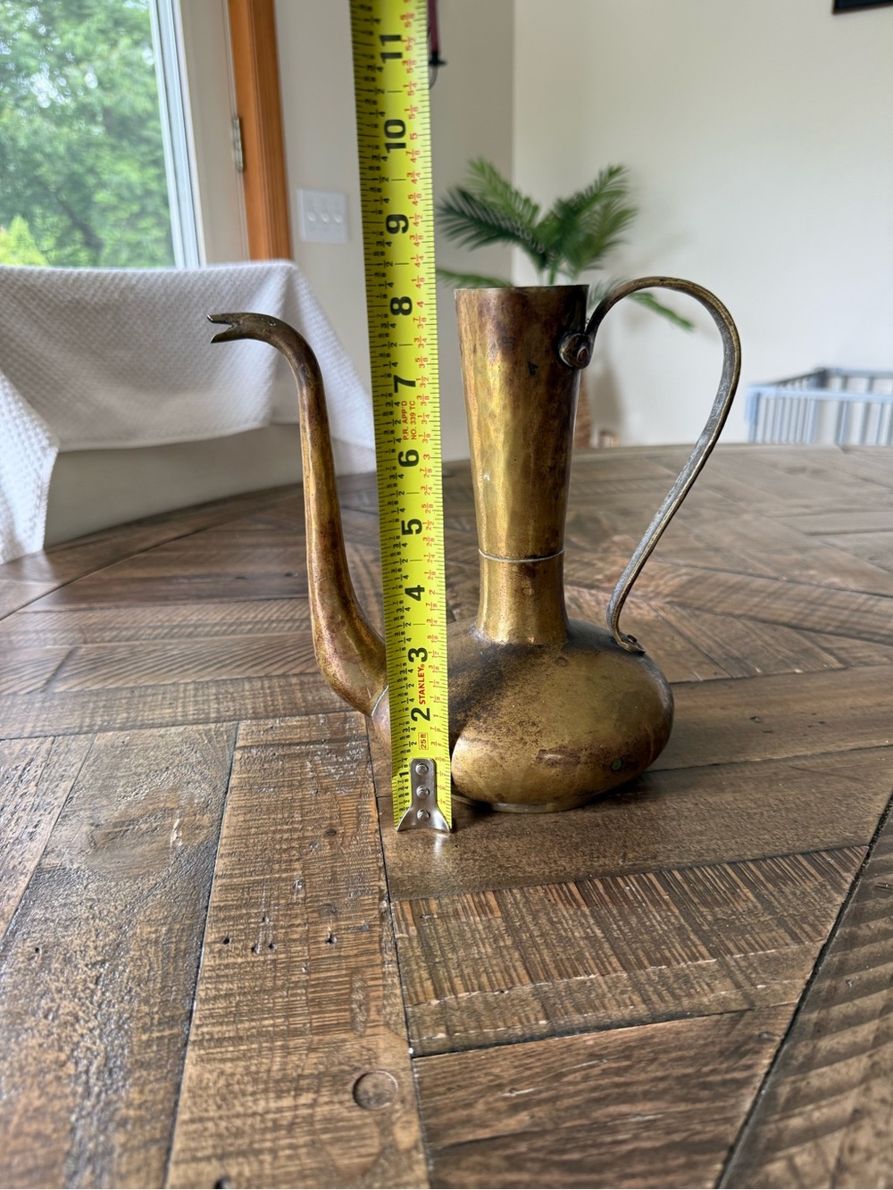 Vintage brass pitcher / vase - Picture 7 of 8